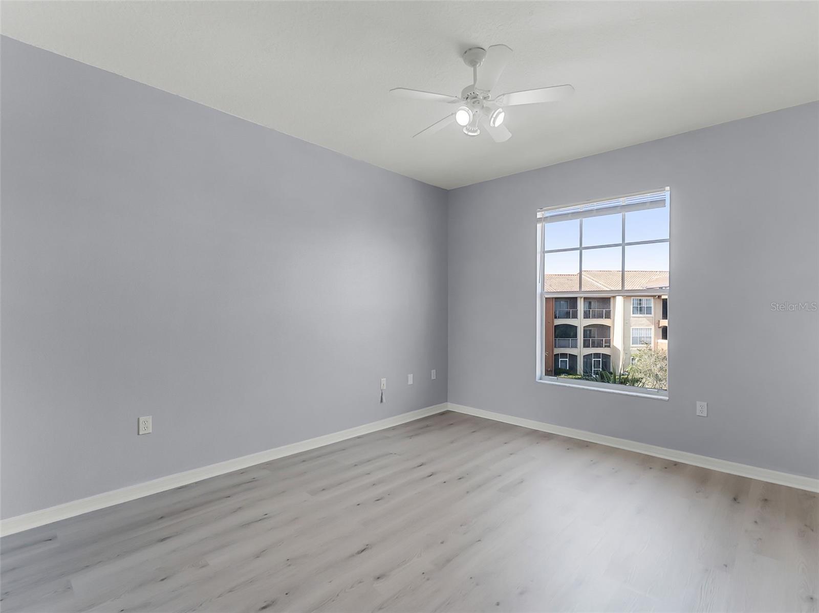 Image 16 of 30 For 5530 Metrowest Boulevard 309