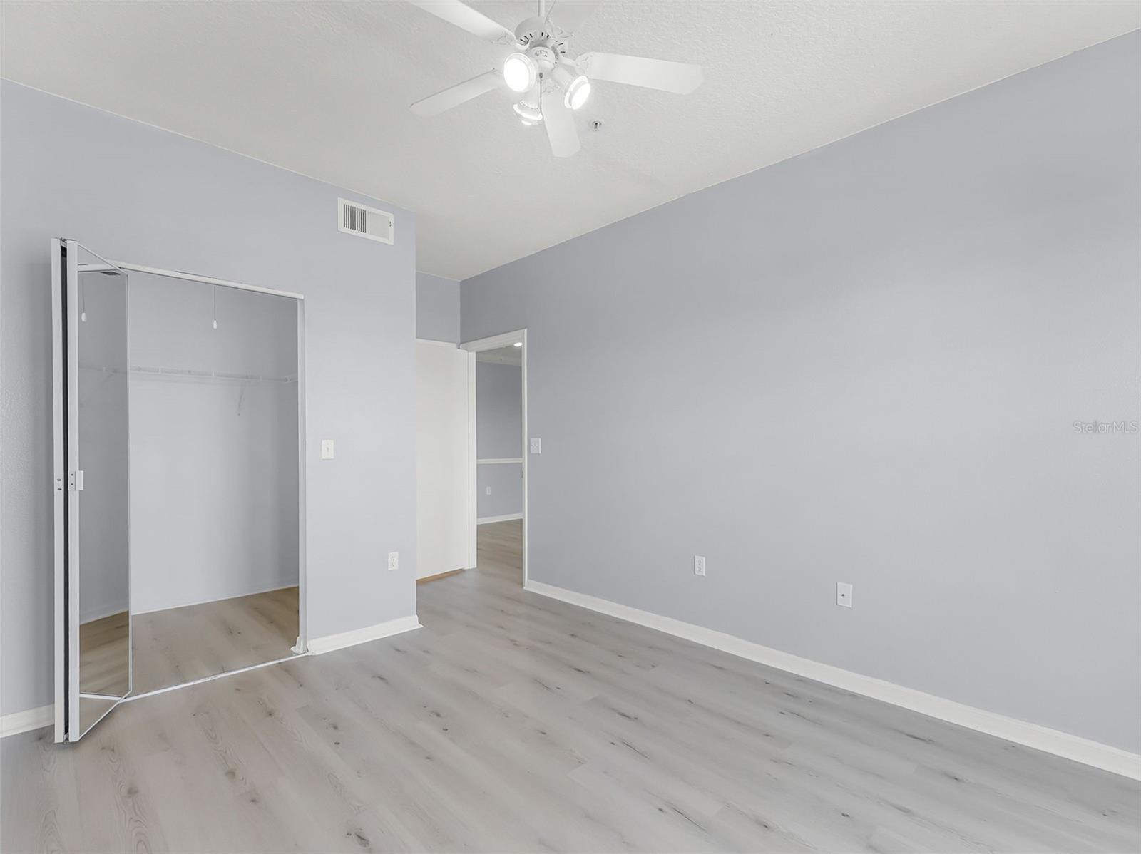 Image 18 of 30 For 5530 Metrowest Boulevard 309