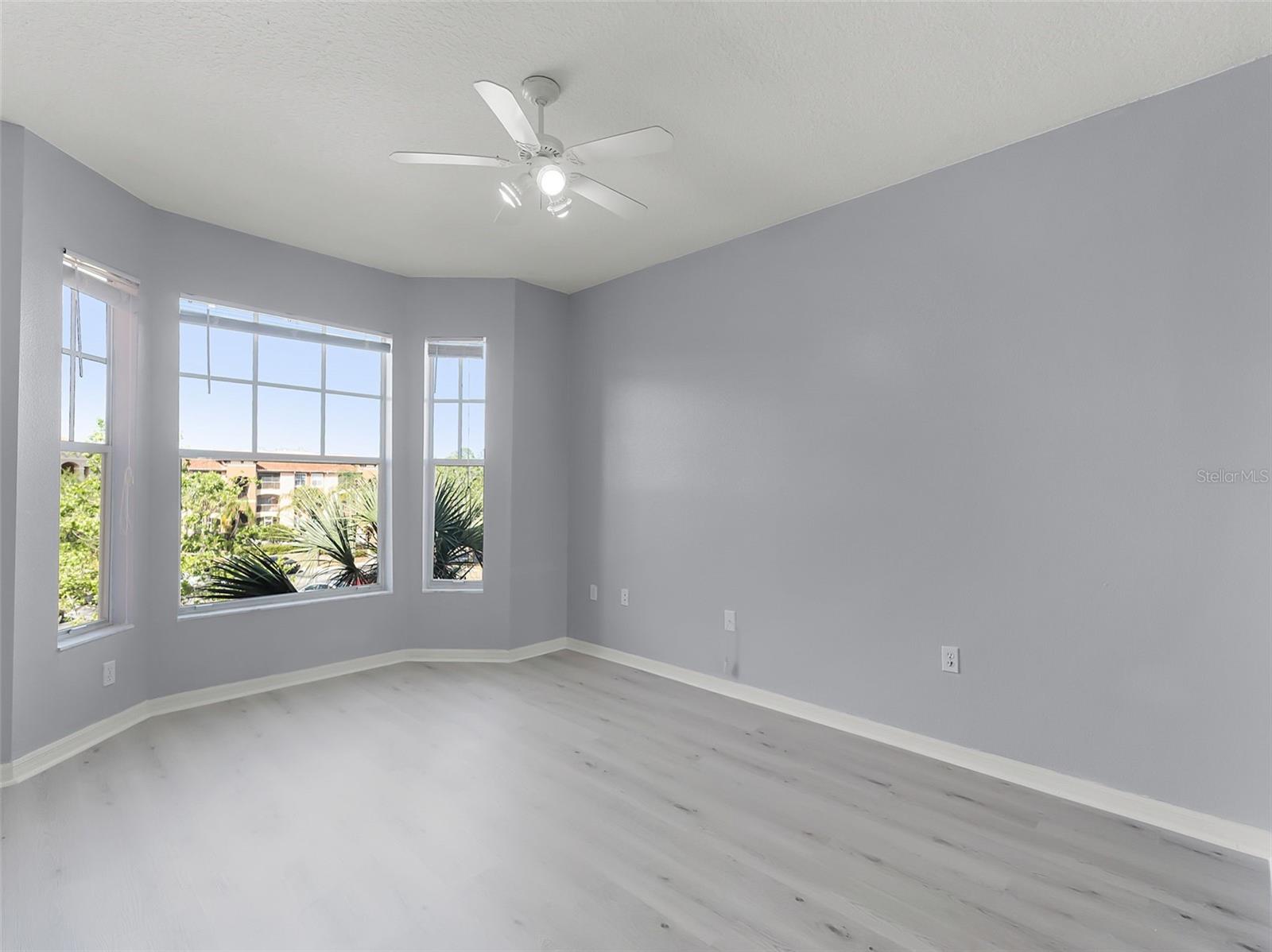 Image 19 of 30 For 5530 Metrowest Boulevard 309