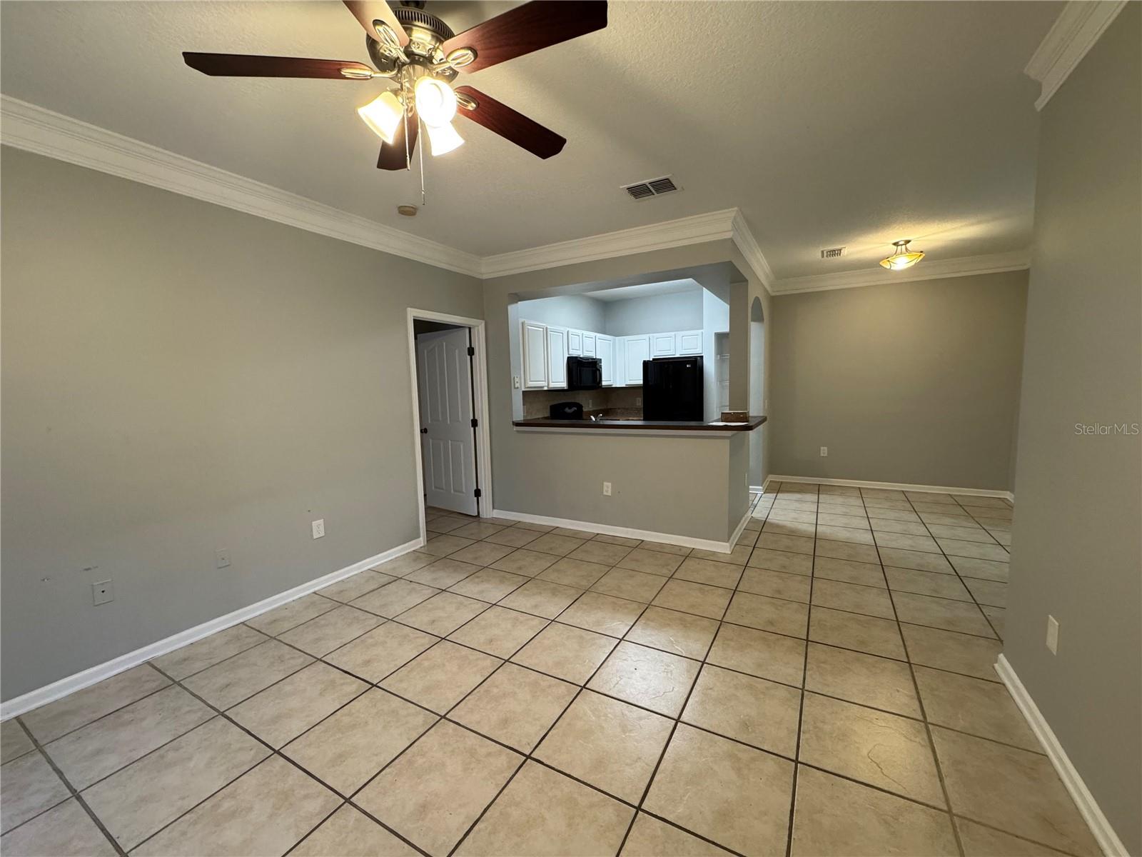 Image 7 of 11 For 12831 Madison Pointe Circle 104
