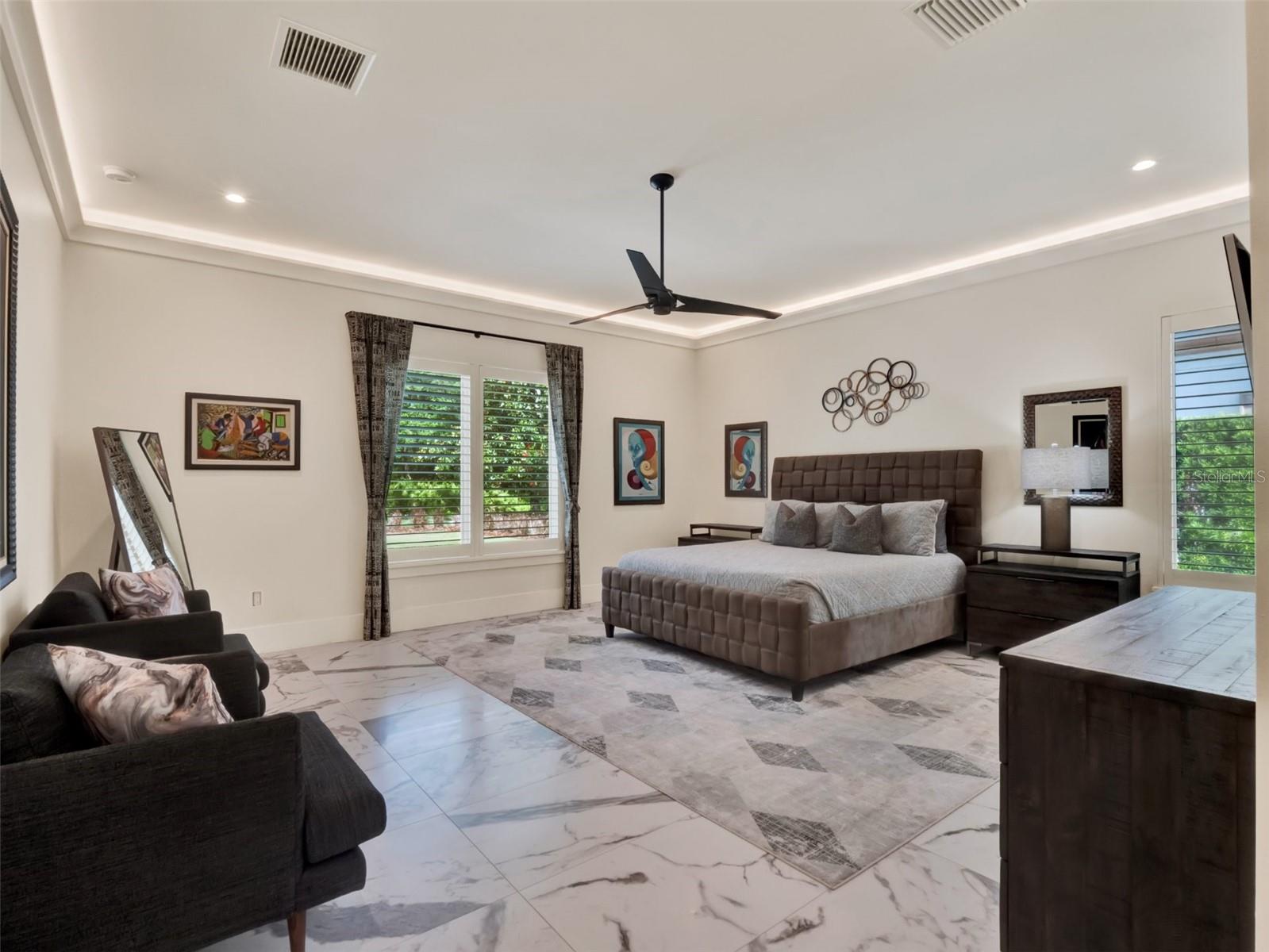 Image 62 of 100 For 9364 Thurloe Place
