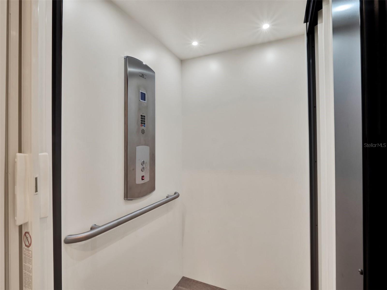 Image 65 of 100 For 9364 Thurloe Place