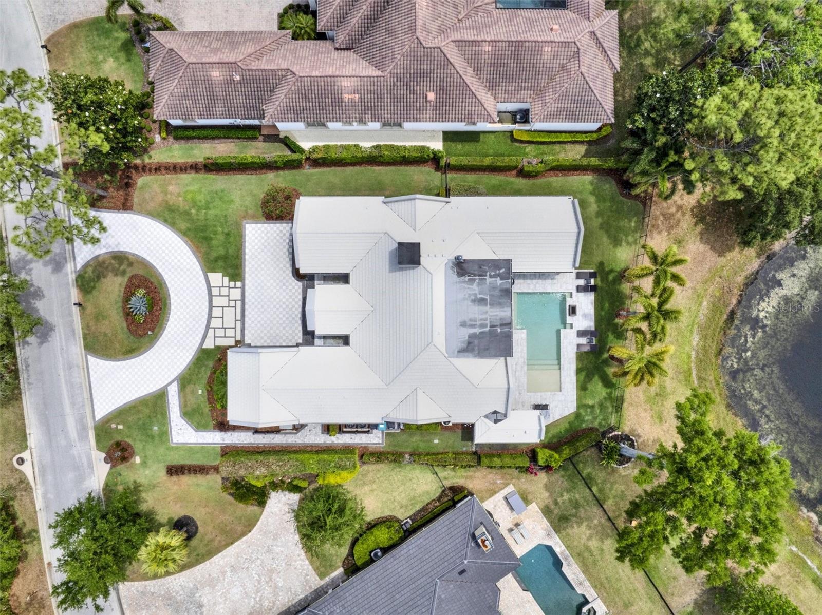Image 98 of 100 For 9364 Thurloe Place