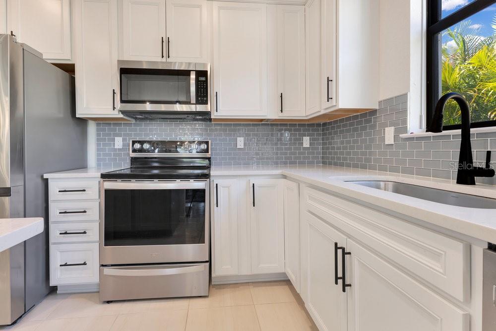 Image 15 of 51 For 4054 Basket Oak Circle