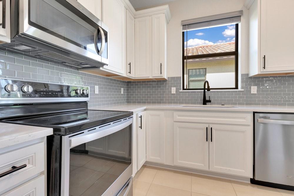 Image 16 of 51 For 4054 Basket Oak Circle