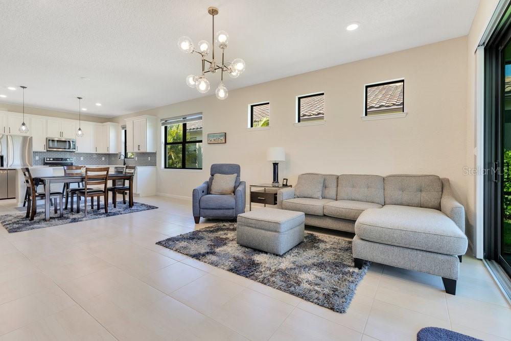 Image 4 of 51 For 4054 Basket Oak Circle