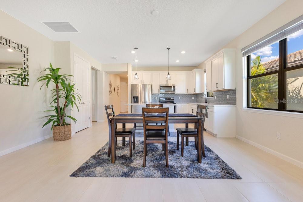 Image 8 of 51 For 4054 Basket Oak Circle