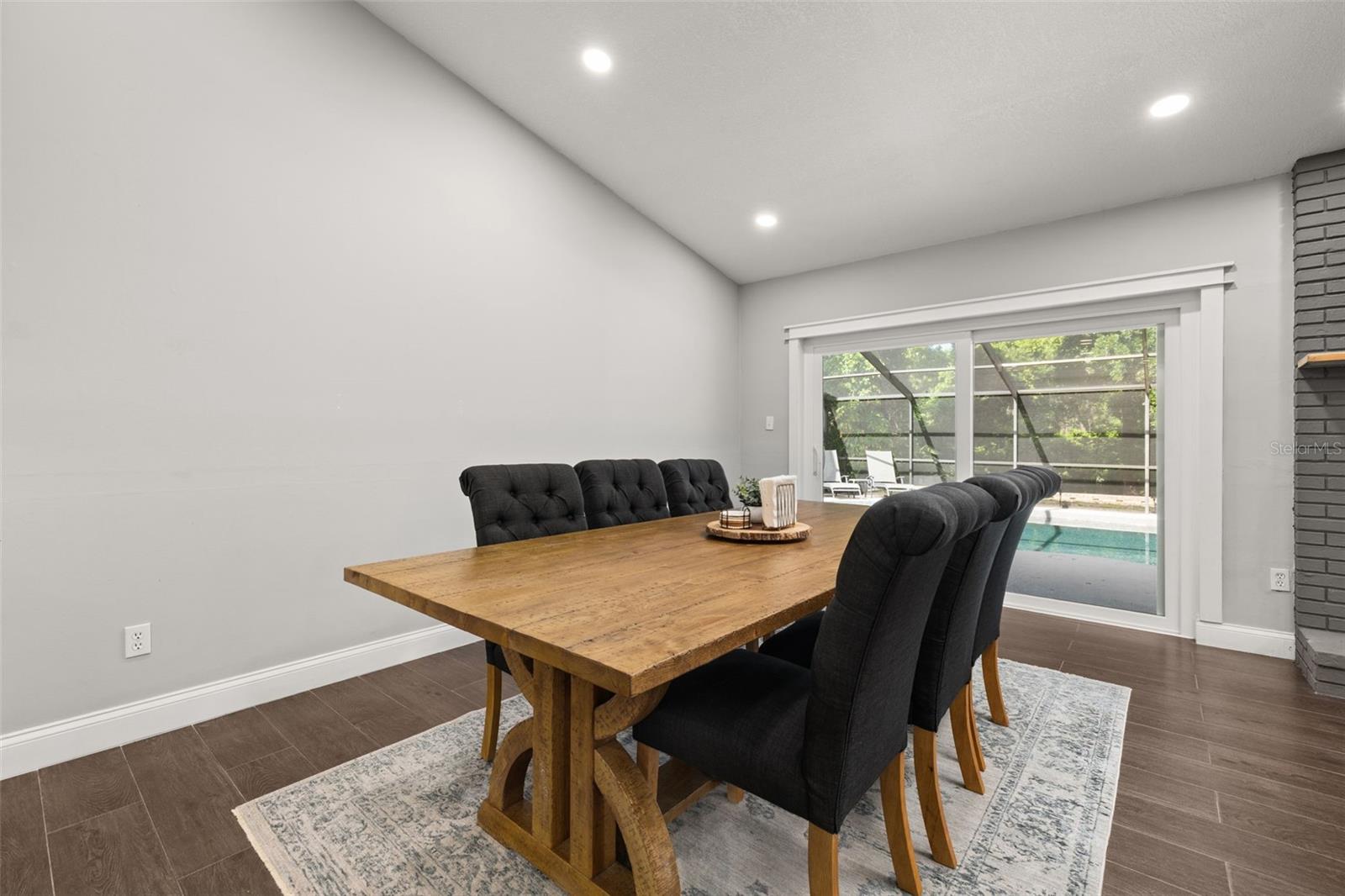 Image 14 of 98 For 694 Tuscora Drive