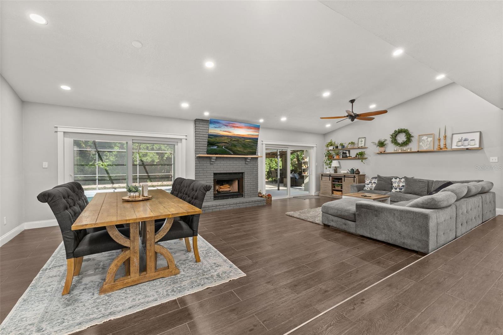 Image 16 of 98 For 694 Tuscora Drive