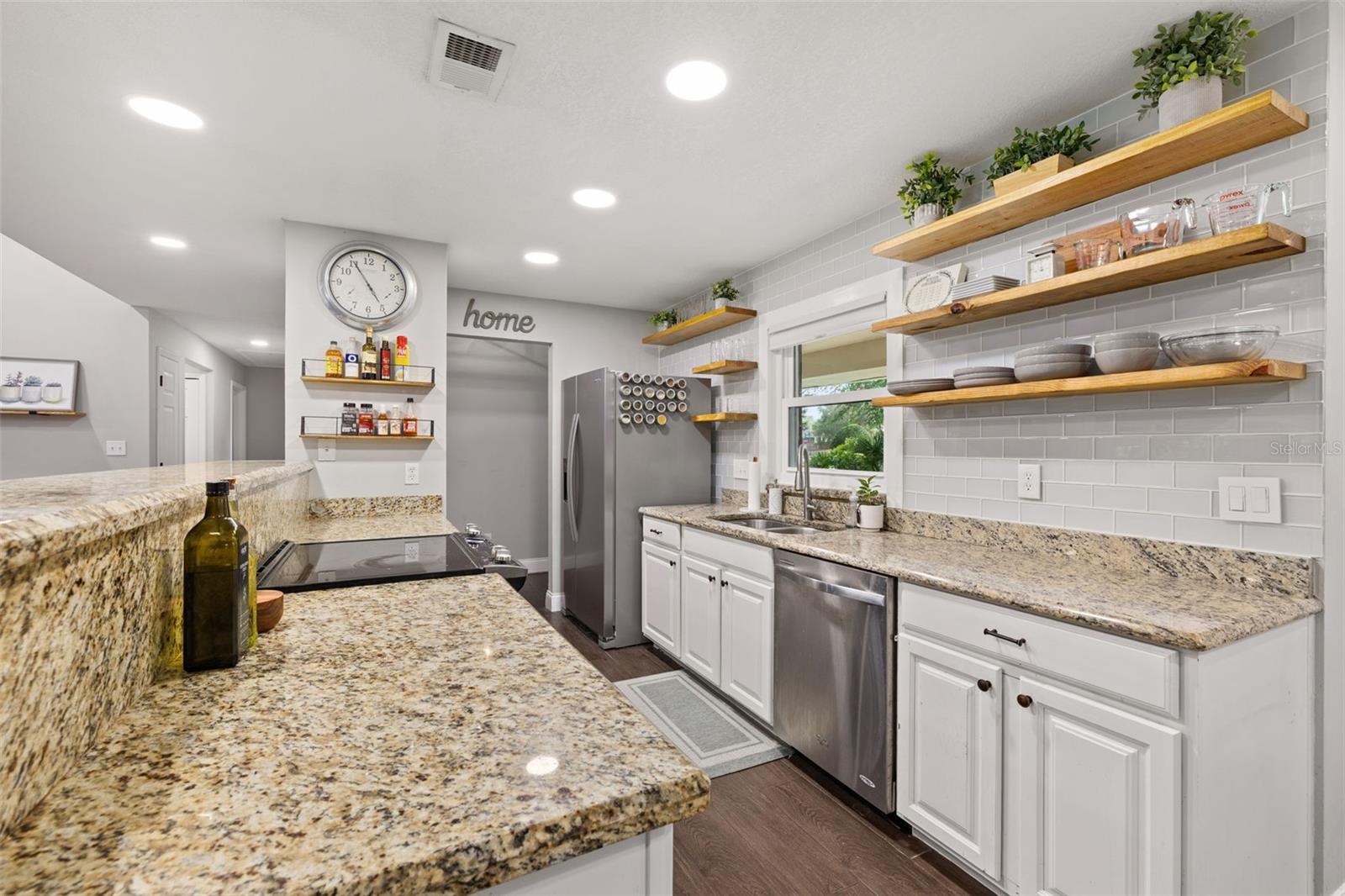 Image 19 of 98 For 694 Tuscora Drive