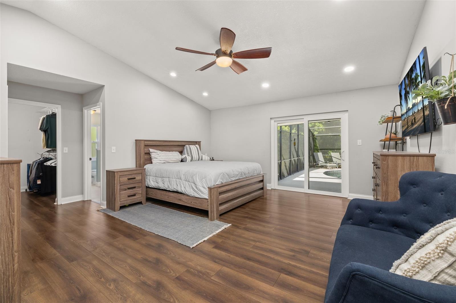 Image 29 of 98 For 694 Tuscora Drive