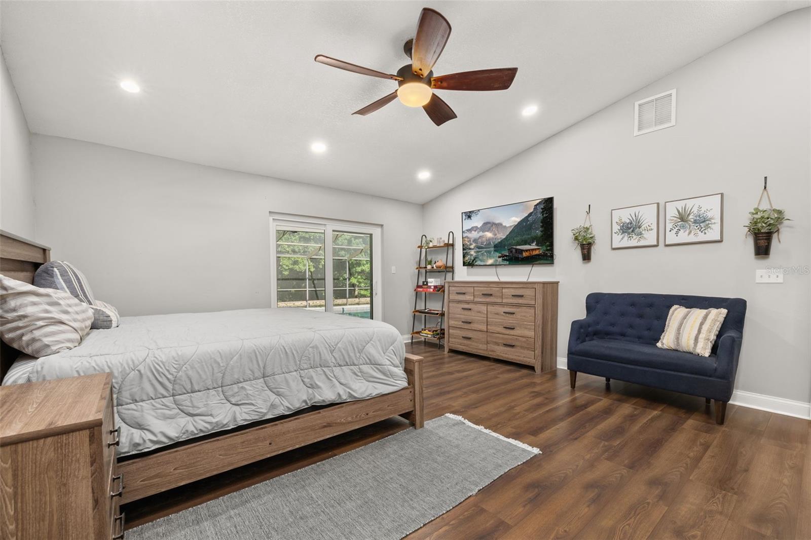 Image 30 of 98 For 694 Tuscora Drive