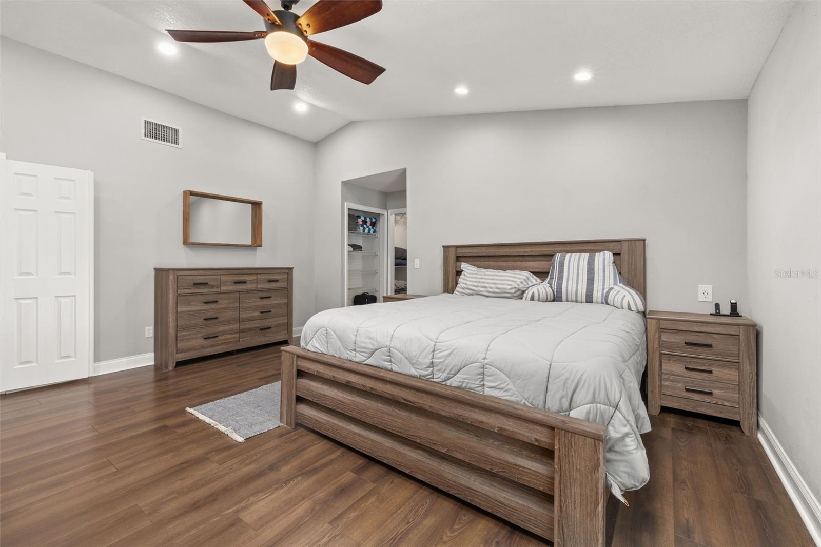 Image 31 of 98 For 694 Tuscora Drive