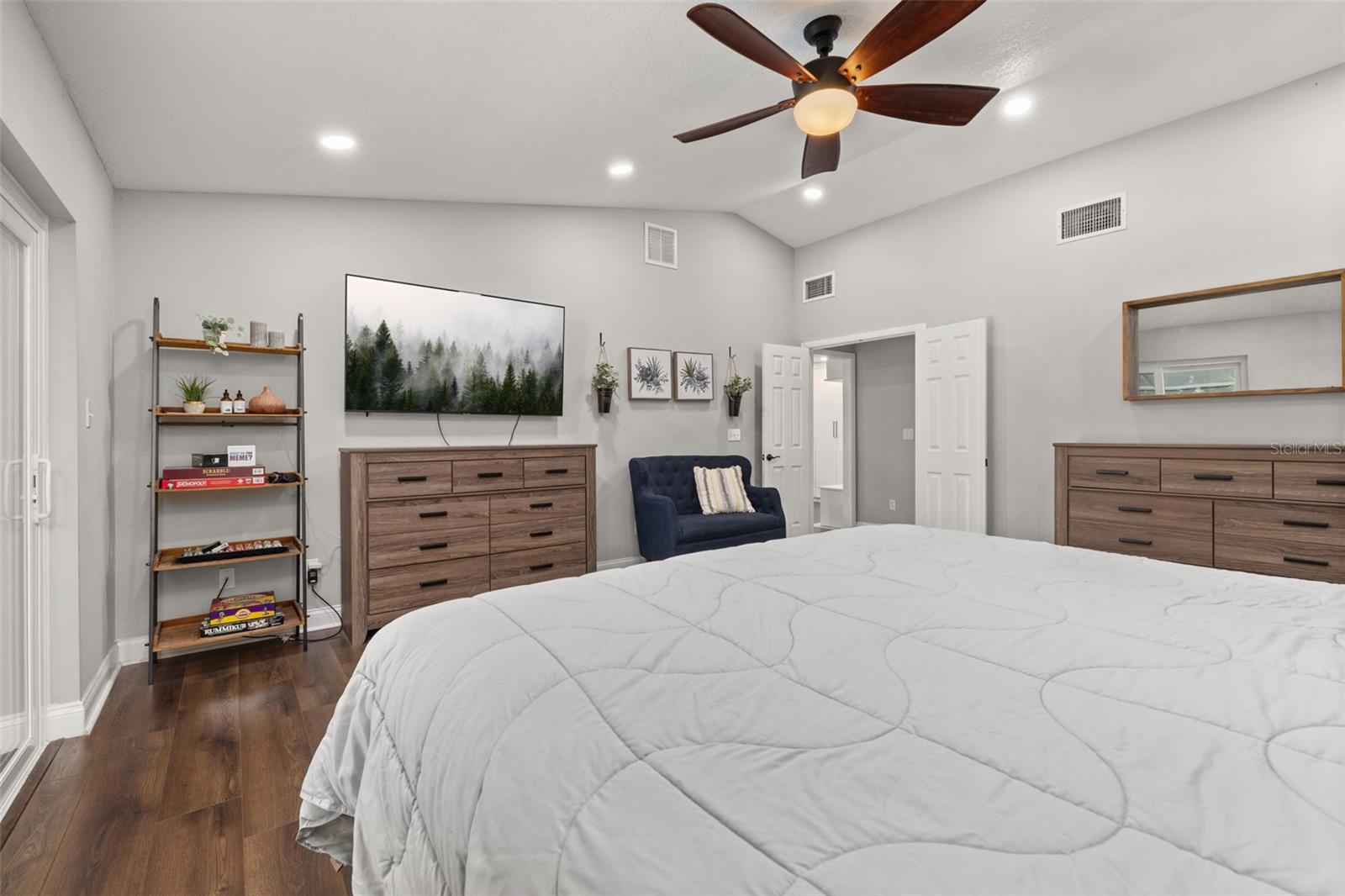 Image 32 of 98 For 694 Tuscora Drive