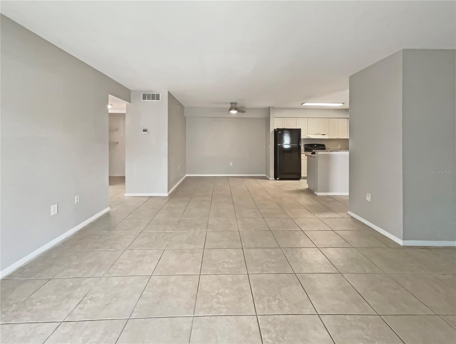 Image 17 of 28 For 9481 Highland Oak Drive 609
