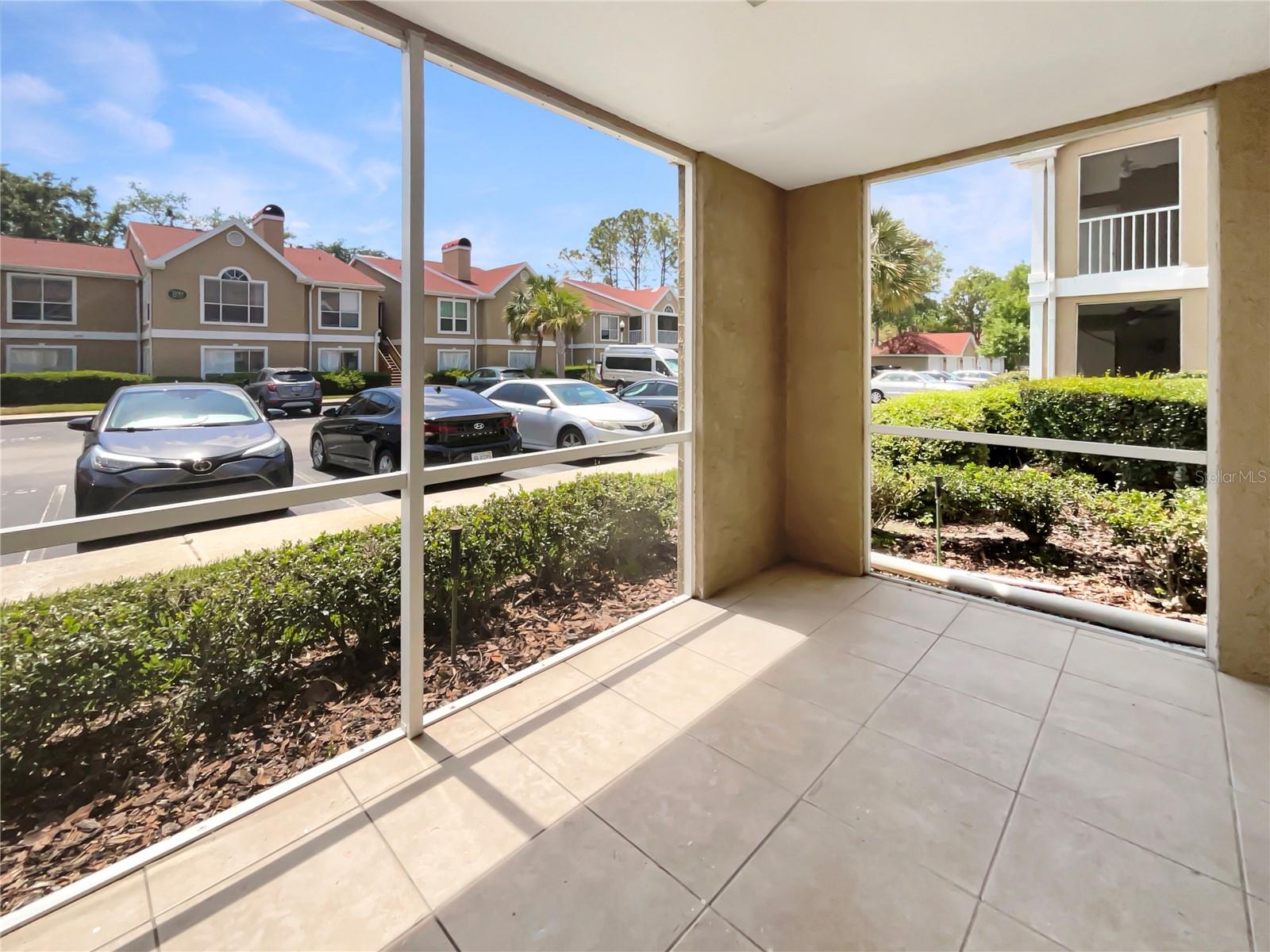 Image 28 of 28 For 9481 Highland Oak Drive 609