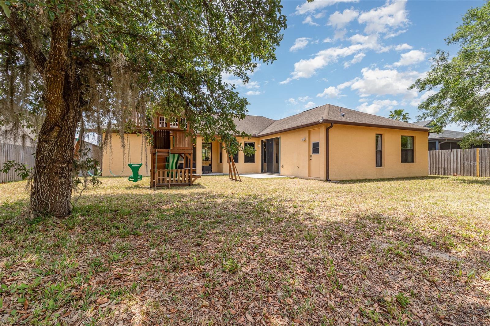 Image 22 of 36 For 2739 Village Pine Terrace