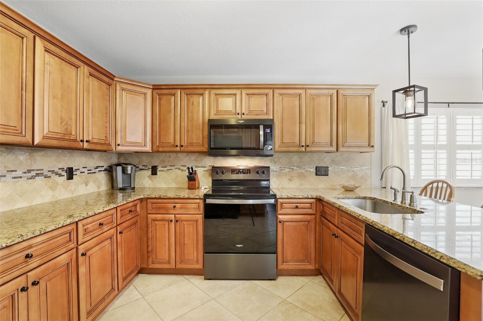 Image 20 of 41 For 1129 Golfside Drive