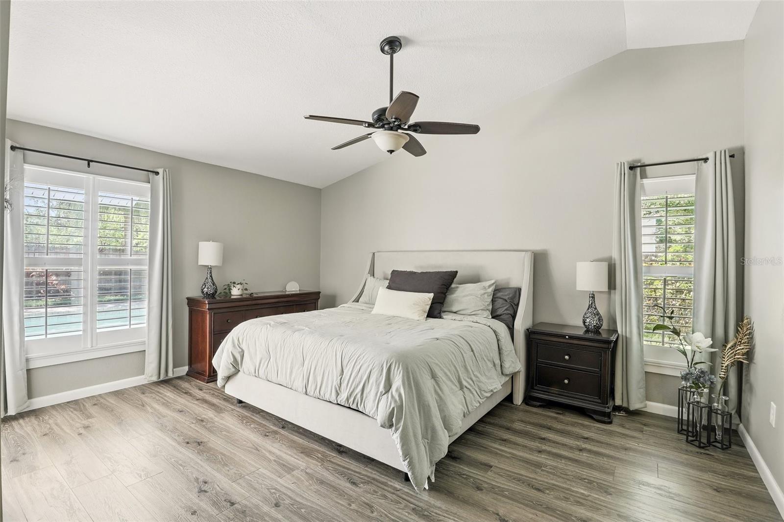 Image 22 of 41 For 1129 Golfside Drive