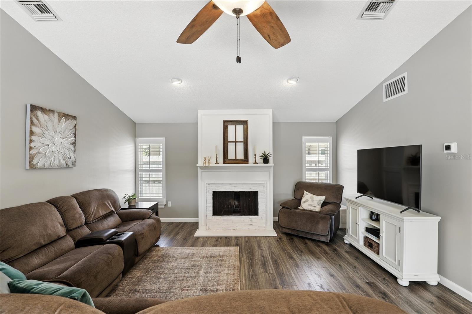 Image 3 of 41 For 1129 Golfside Drive