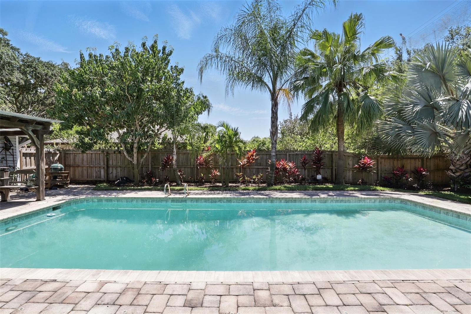 Image 36 of 41 For 1129 Golfside Drive