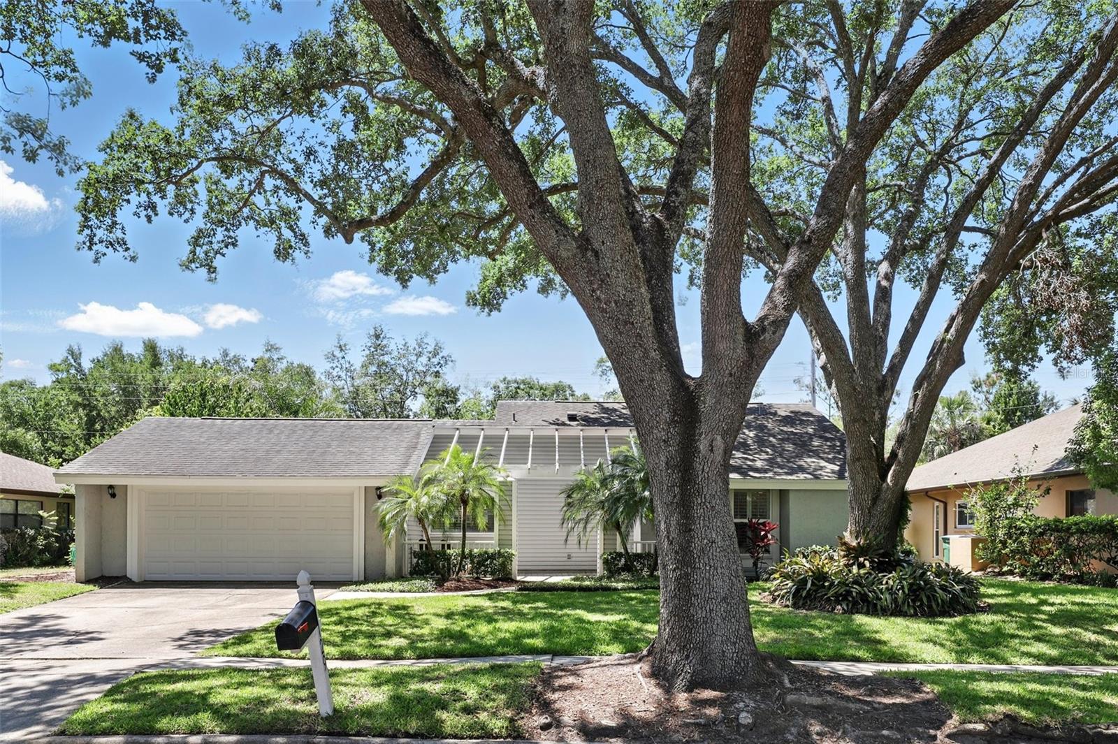 Image 39 of 41 For 1129 Golfside Drive