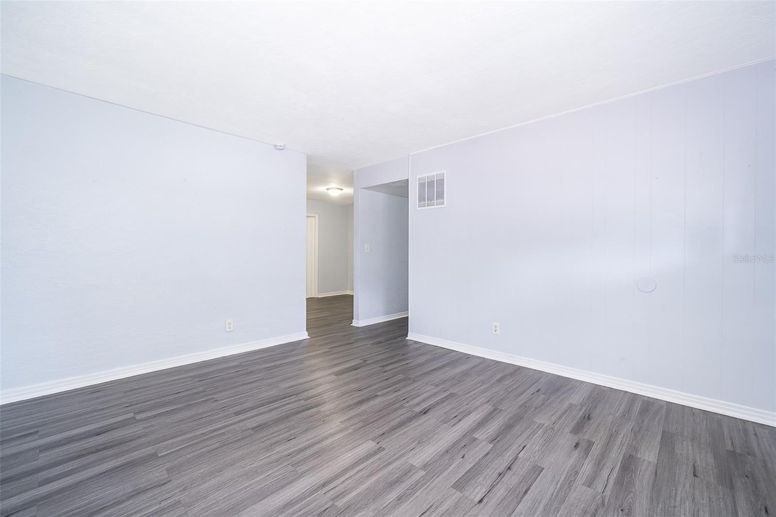 Image 5 of 20 For 5601 Andora Street