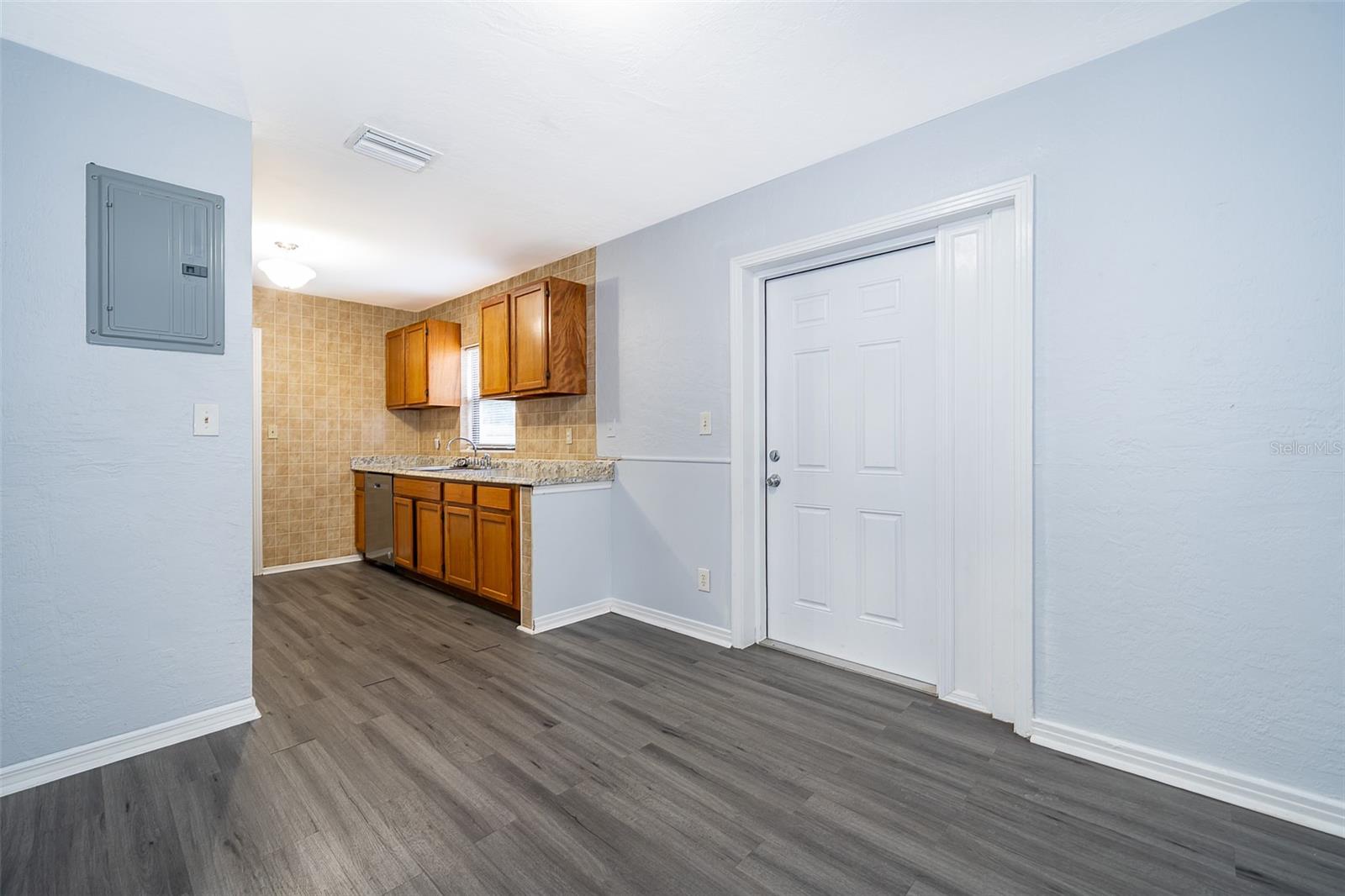 Image 9 of 20 For 5601 Andora Street