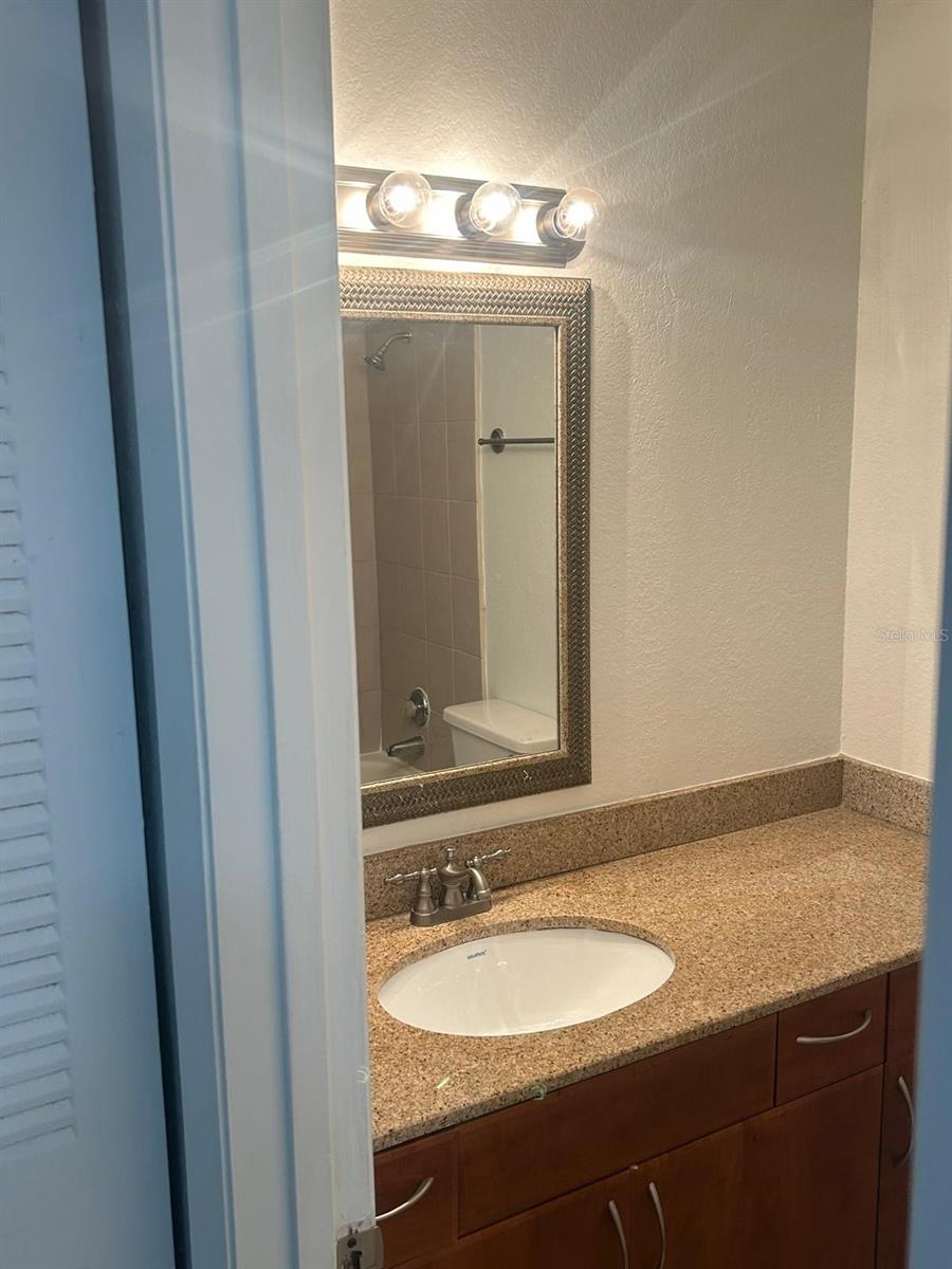 Image 16 of 26 For 11568 Westwood Boulevard 1034