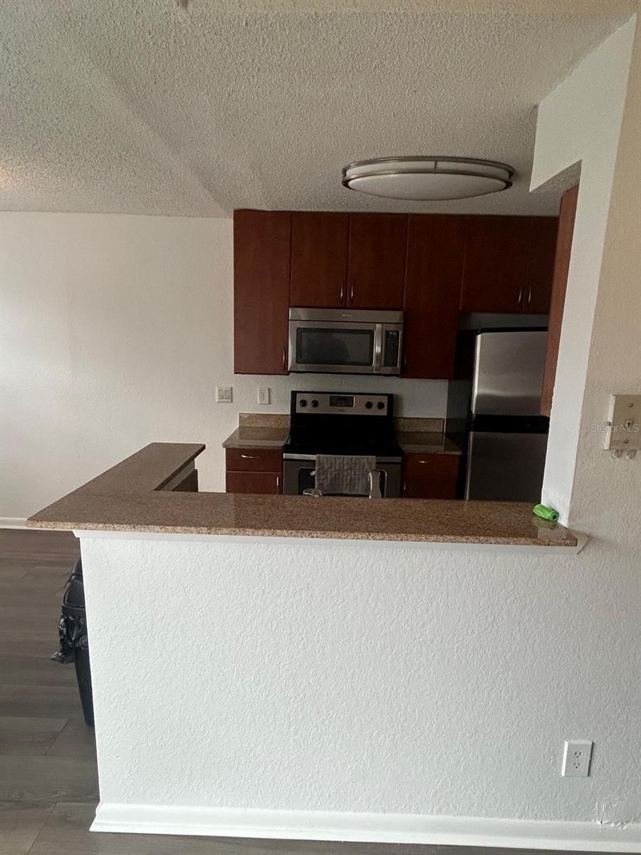 Image 5 of 26 For 11568 Westwood Boulevard 1034