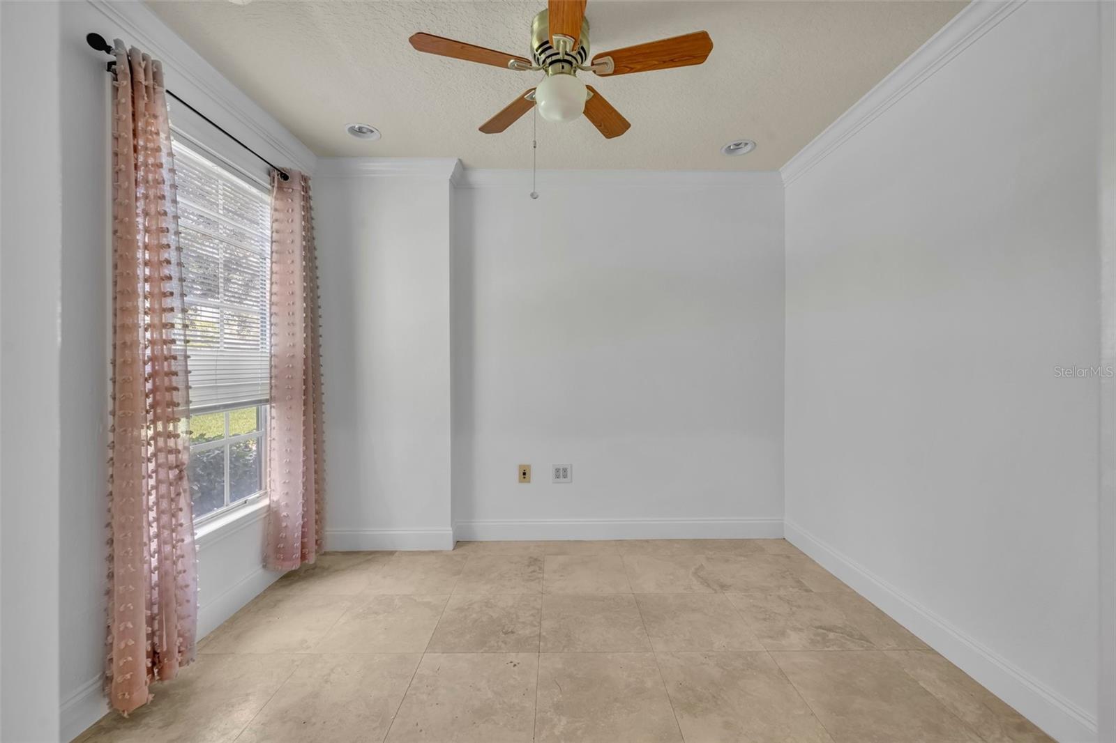 Image 6 of 42 For 312 Grand Bay Lane