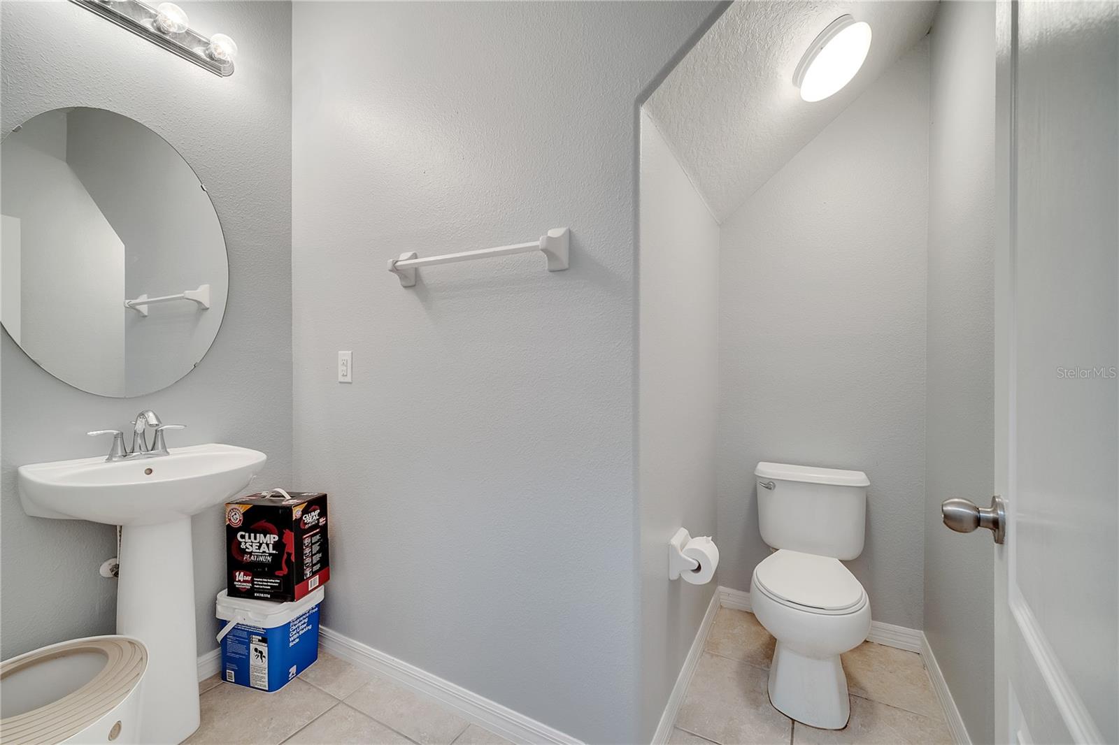Image 12 of 40 For 1280 Priory Circle