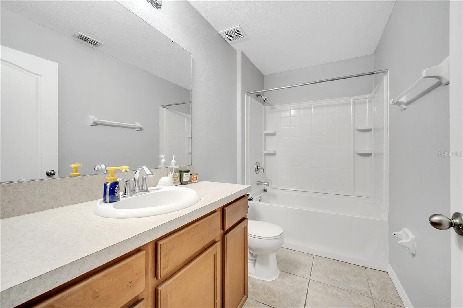 Image 22 of 40 For 1280 Priory Circle