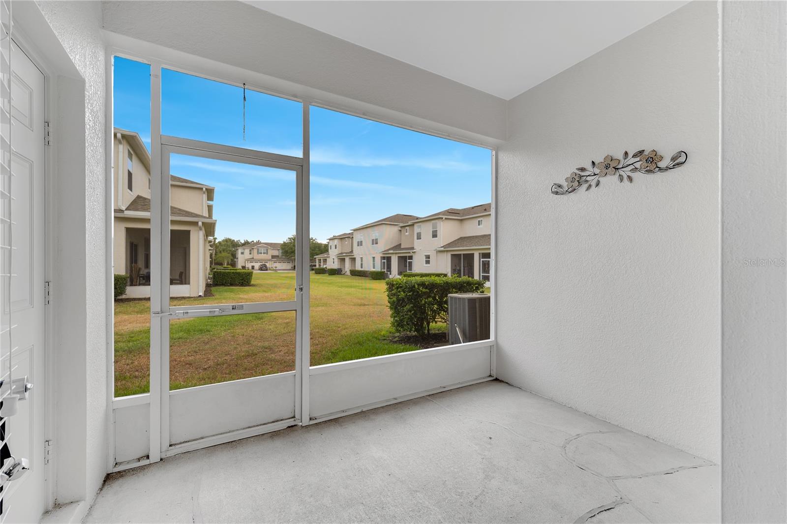Image 30 of 40 For 1280 Priory Circle