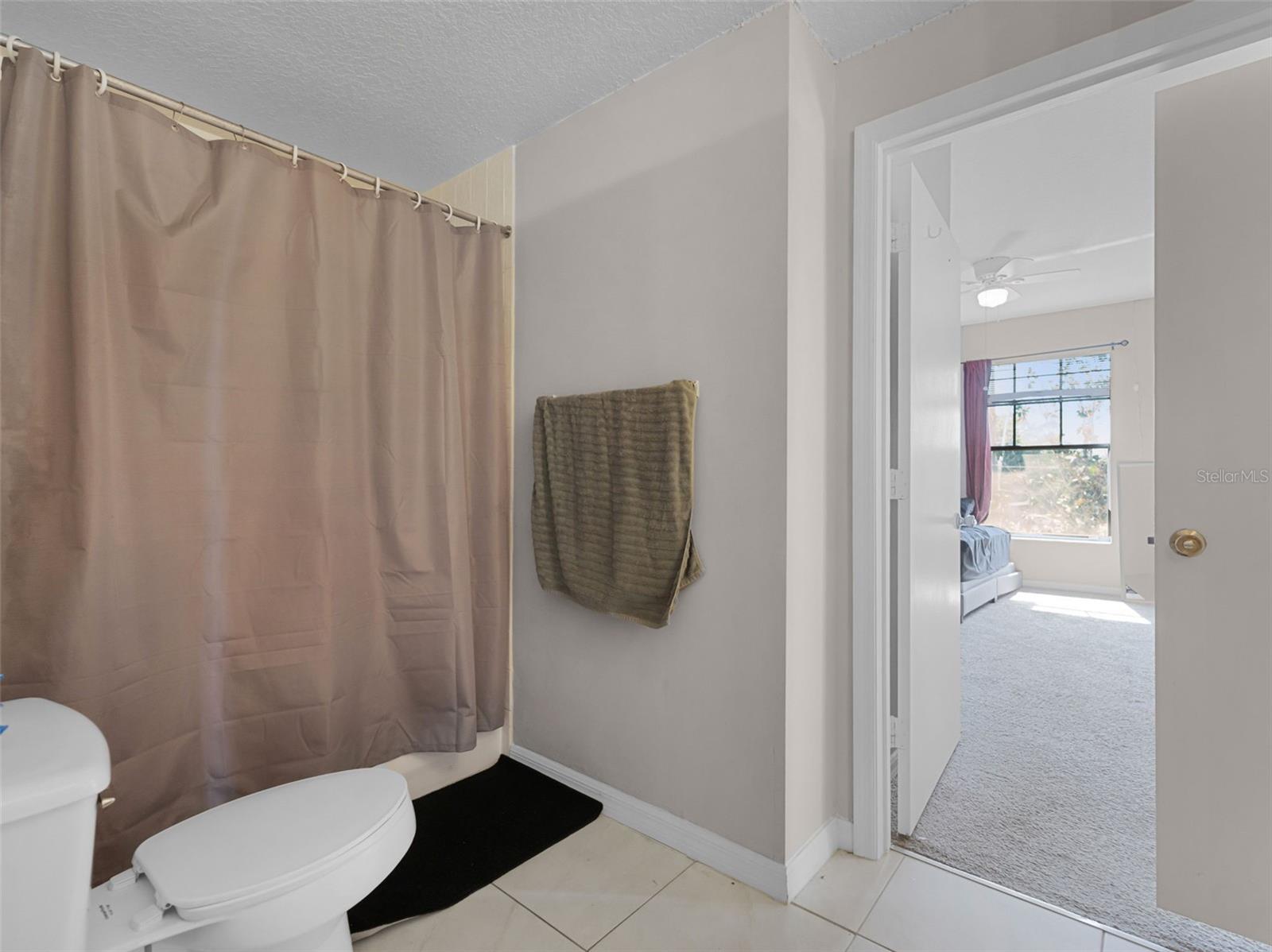 Image 13 of 24 For 5566 Metrowest Boulevard 304