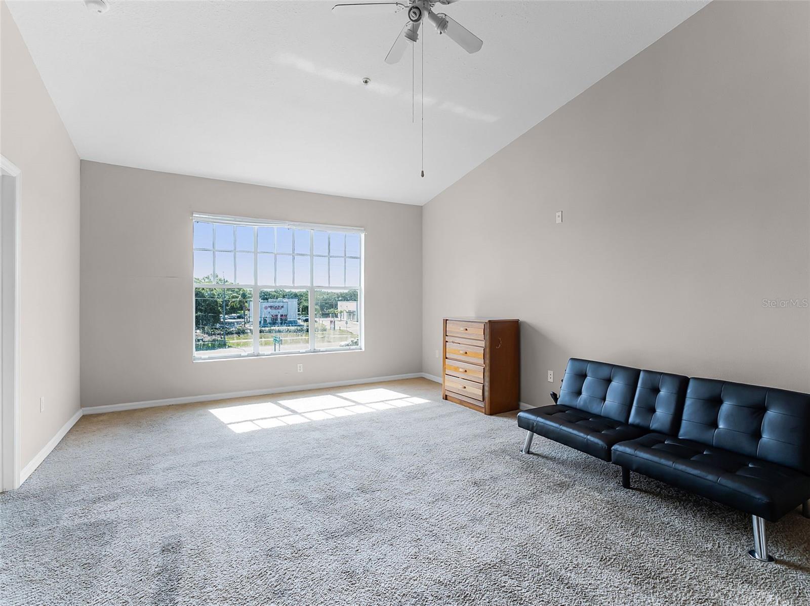 Image 5 of 24 For 5566 Metrowest Boulevard 304