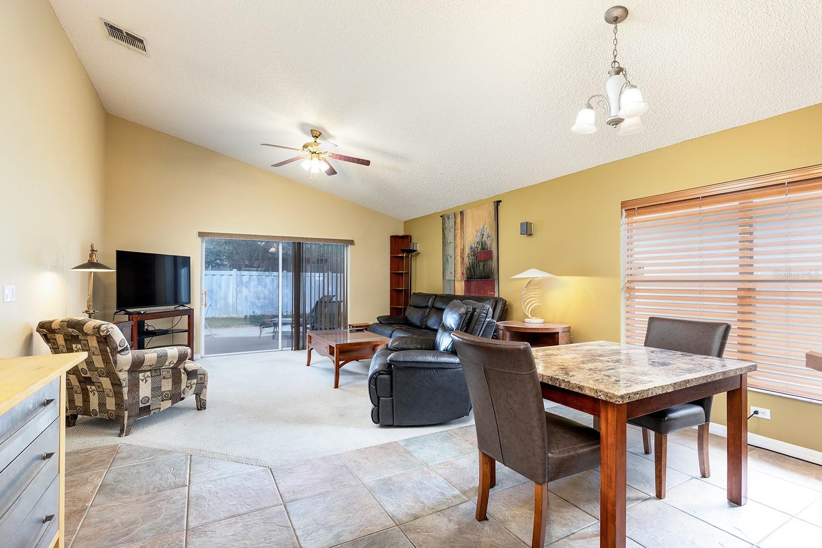Image 10 of 24 For 1457 Waukon Circle