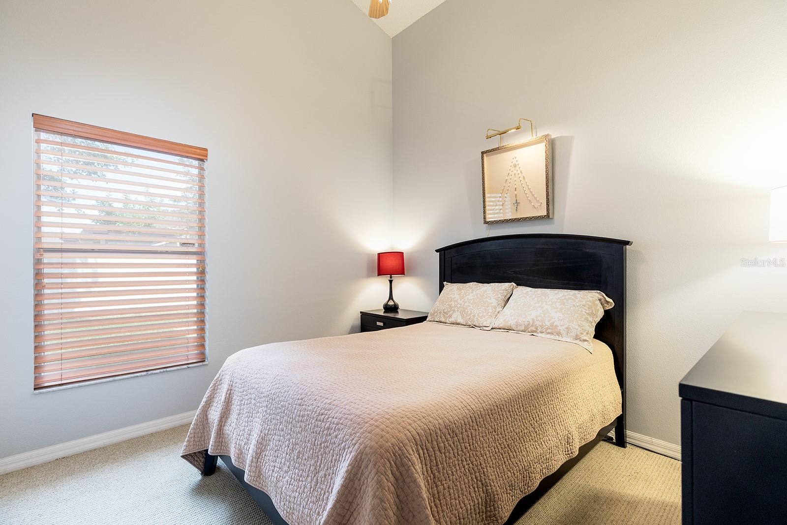 Image 16 of 24 For 1457 Waukon Circle