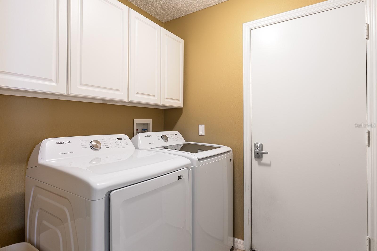 Image 18 of 24 For 1457 Waukon Circle