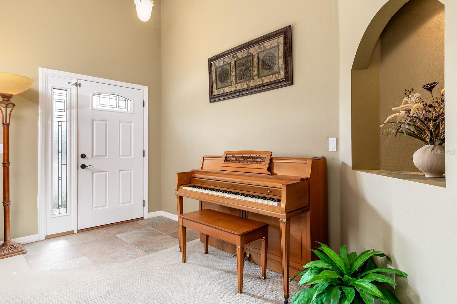 Image 2 of 24 For 1457 Waukon Circle