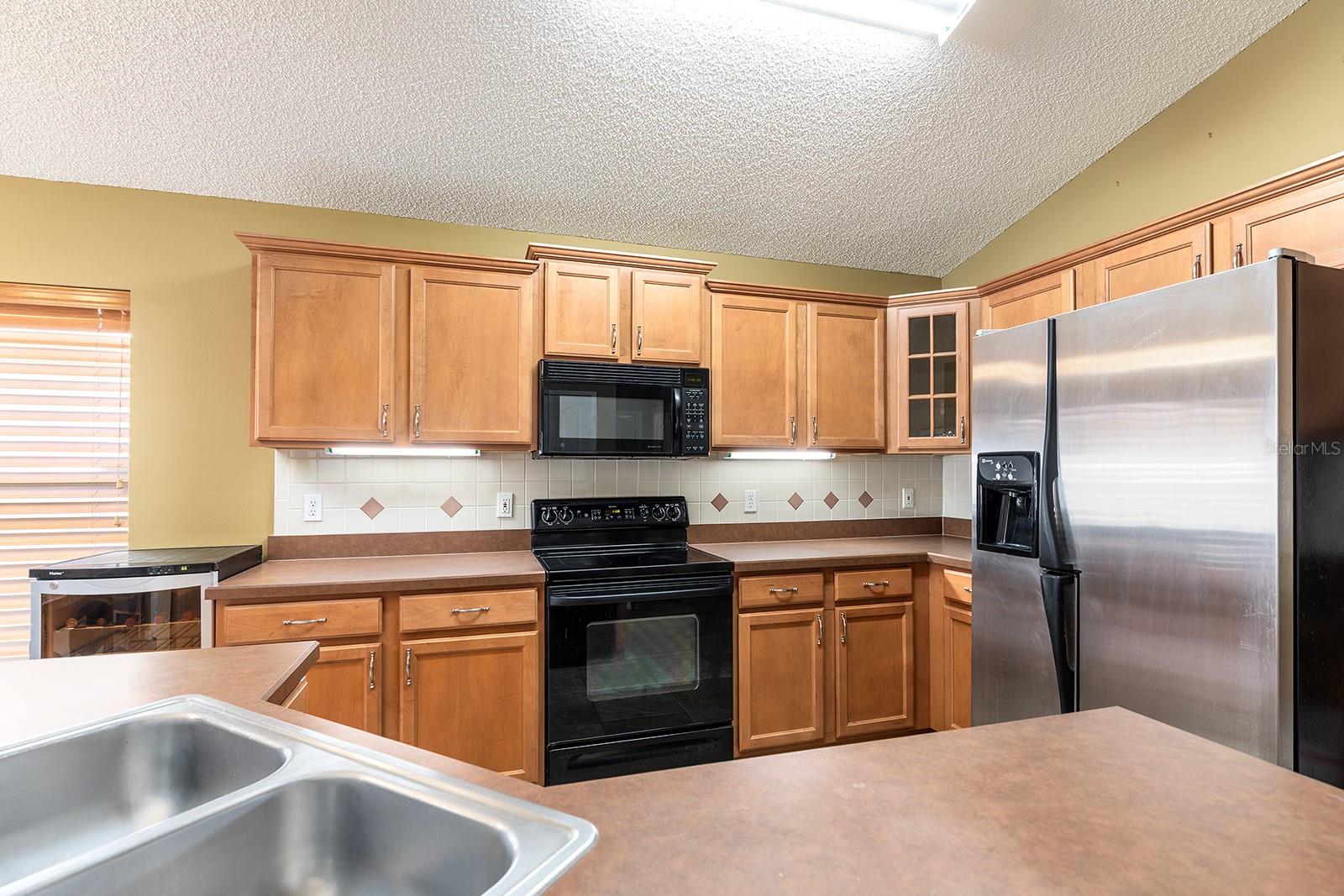 Image 9 of 24 For 1457 Waukon Circle