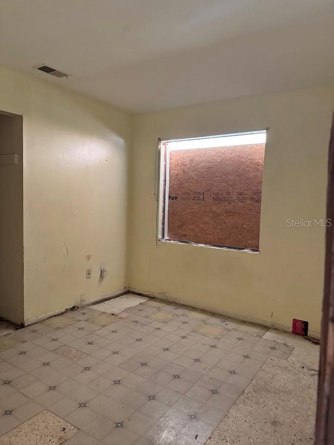 Image 2 of 13 For 2115 Messina Avenue