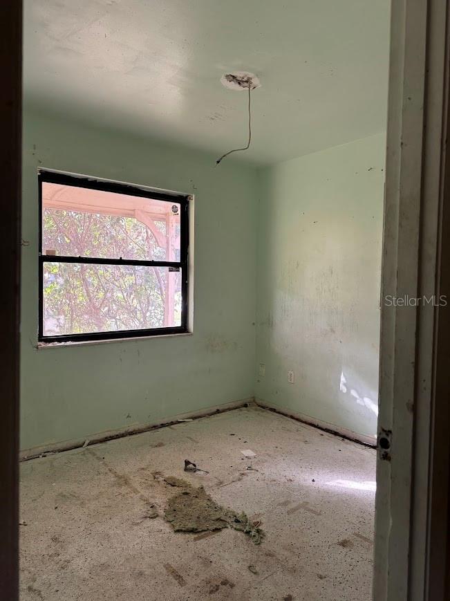 Image 4 of 13 For 2115 Messina Avenue