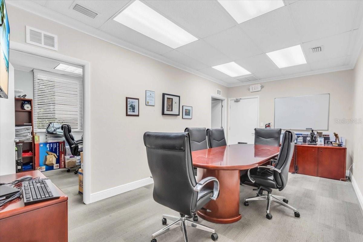 Image 12 of 30 For 3949 Evans Avenue 109