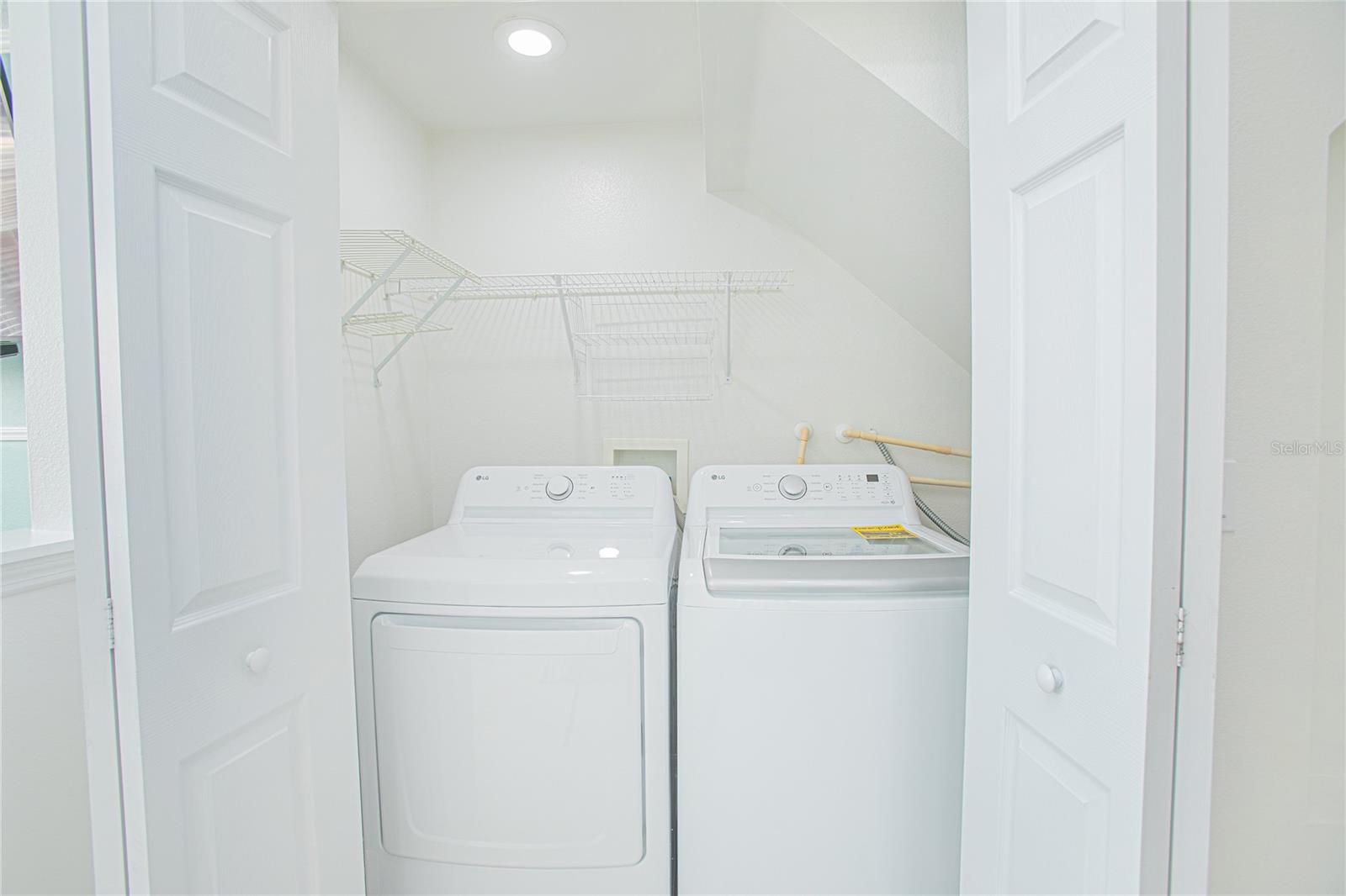 Image 17 of 27 For 9635 Fenrose Terrace