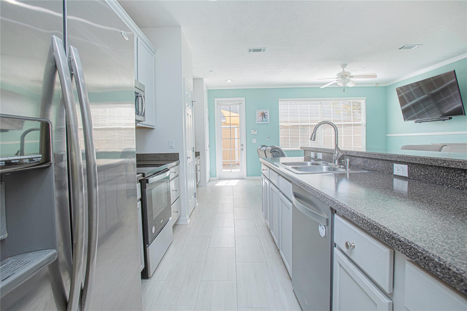 Image 21 of 27 For 9635 Fenrose Terrace