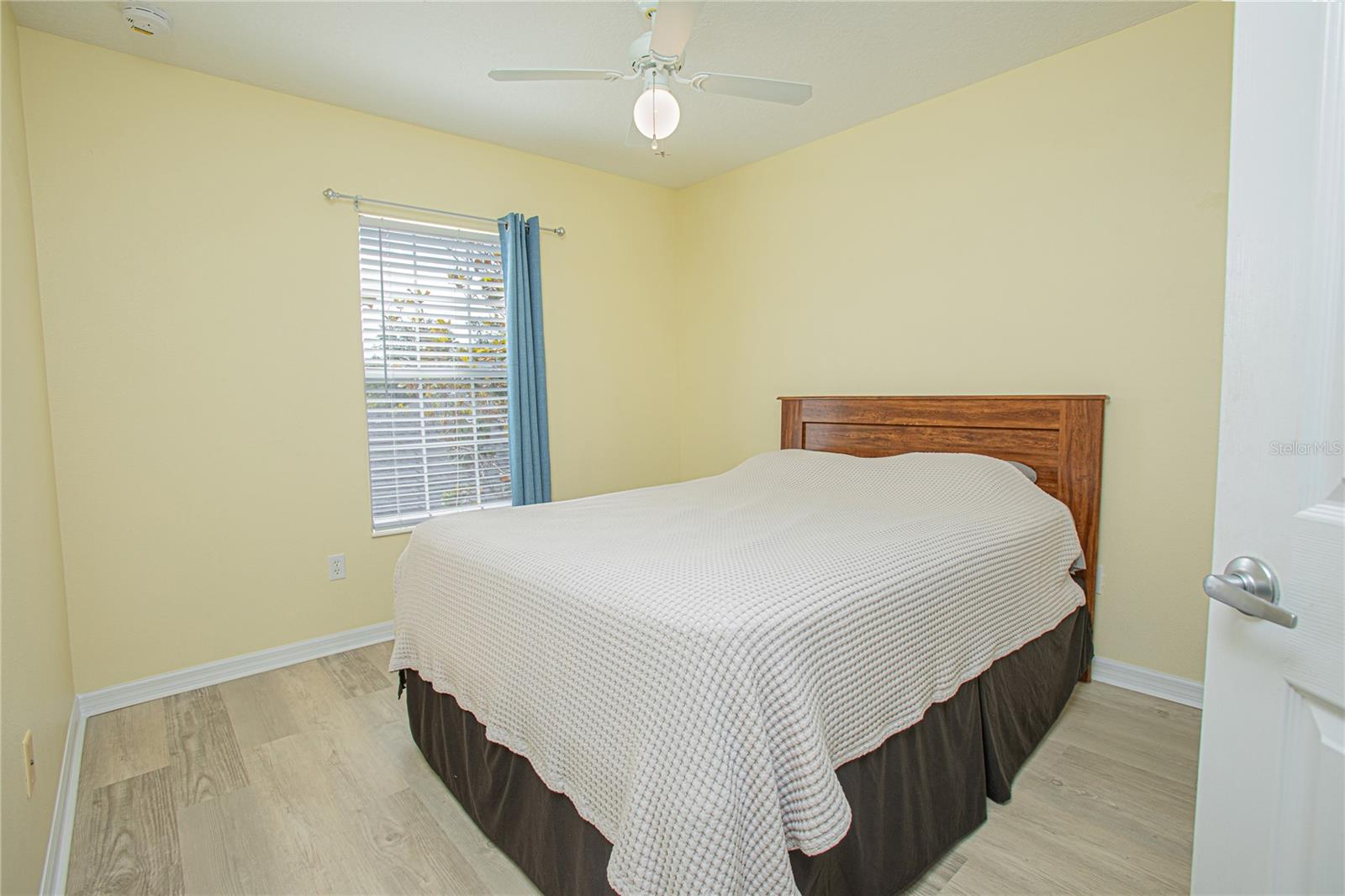 Image 23 of 27 For 9635 Fenrose Terrace