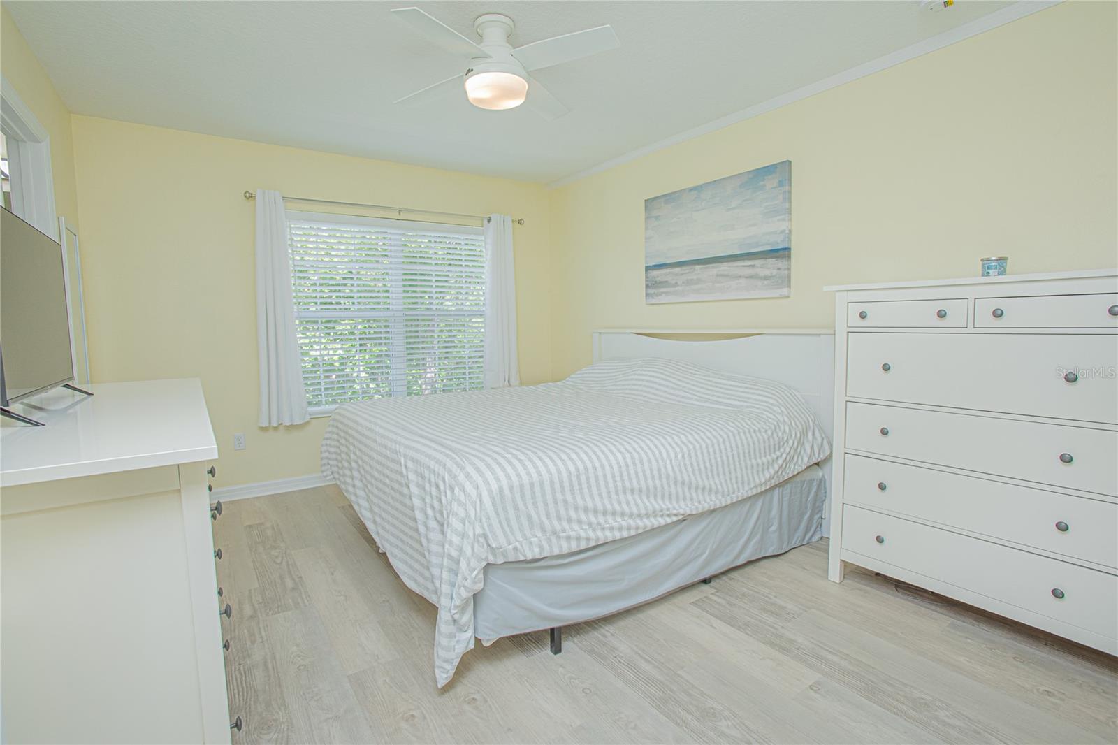 Image 25 of 27 For 9635 Fenrose Terrace