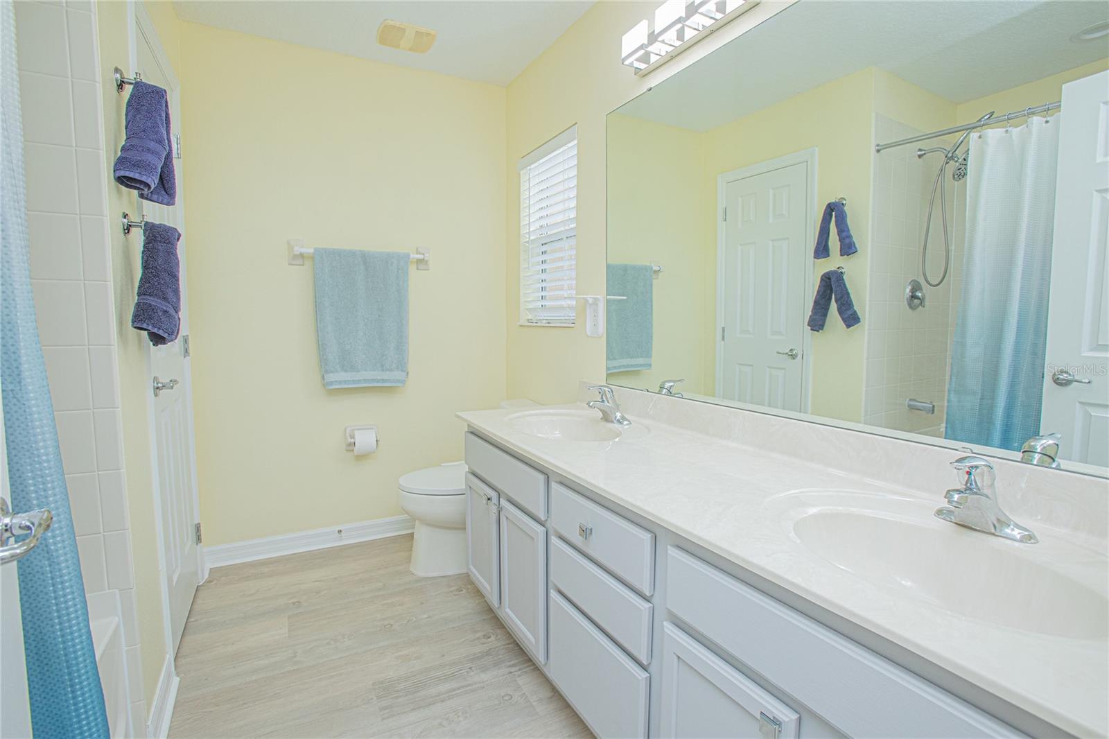 Image 26 of 27 For 9635 Fenrose Terrace