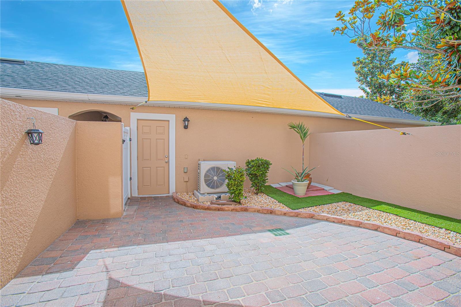 Image 4 of 27 For 9635 Fenrose Terrace